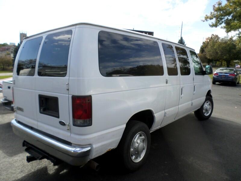 Used 2006 Ford Econoline Wagon E350 Super XL for Sale in Dayton OH
