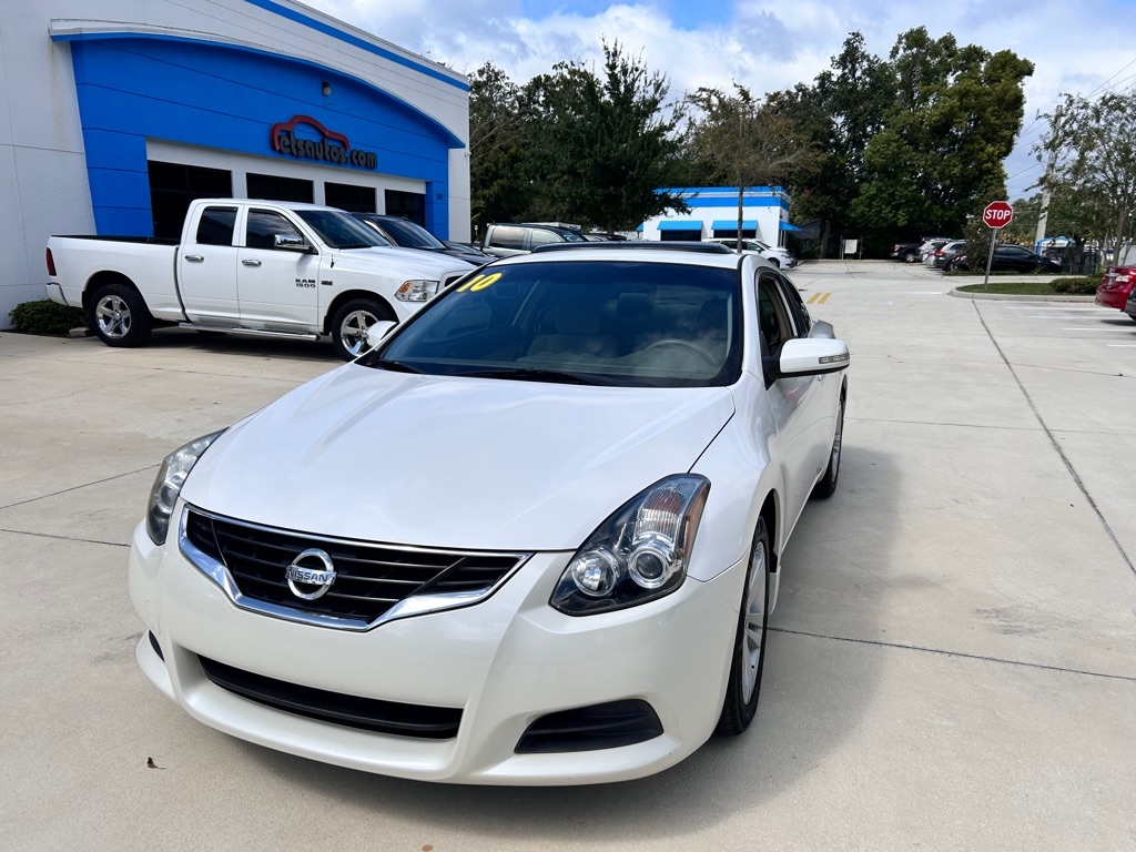 2010 Nissan Altima 2.5 S CVT Coupe