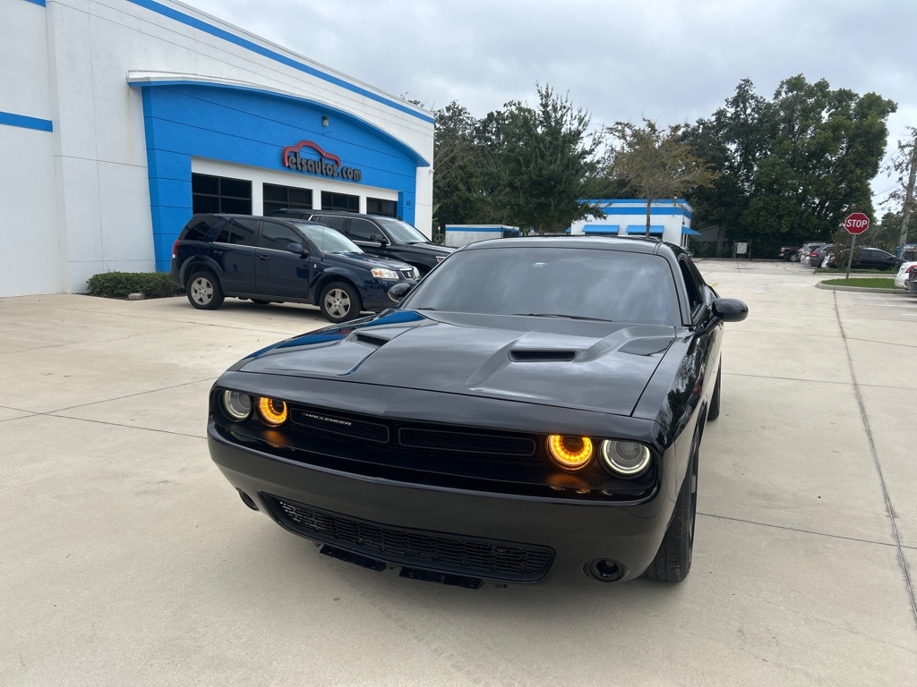 2015 Dodge Challenger SXT
