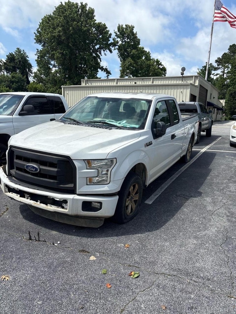 Ford F-150 XL SuperCab 8-ft. 2WD 2016