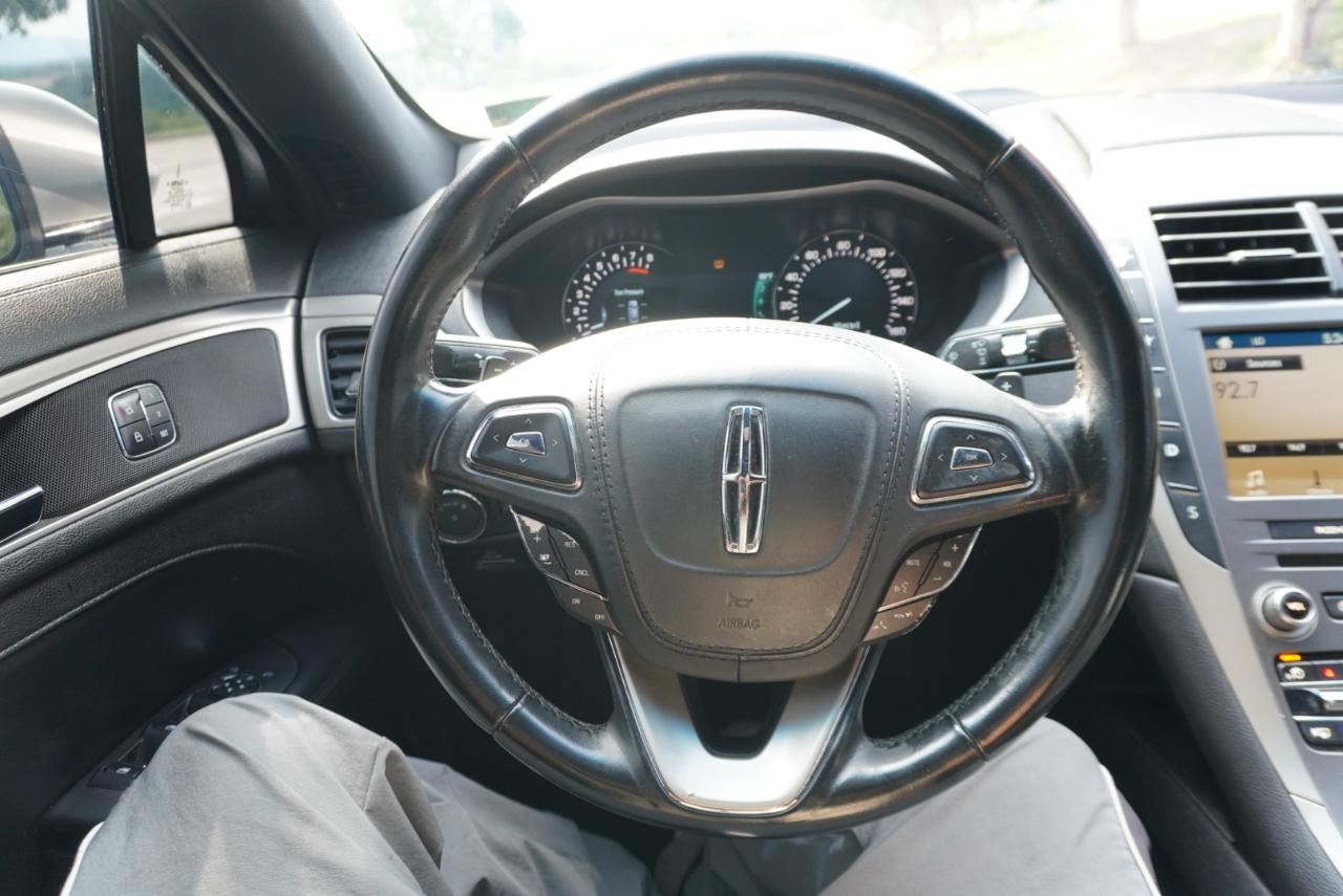 Lincoln MKZ Premier FWD 2017