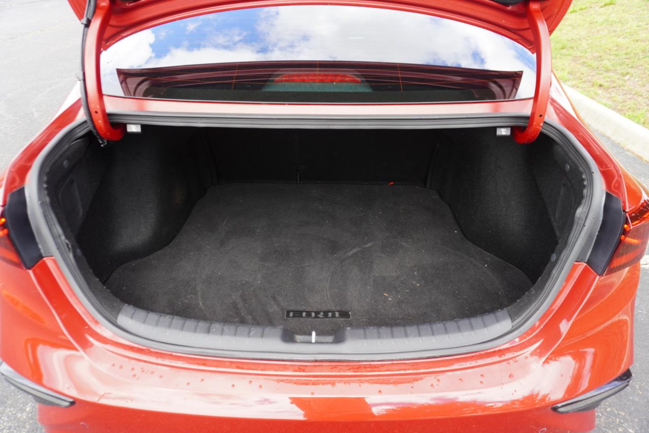 2021 Kia Forte GT - Photo 32