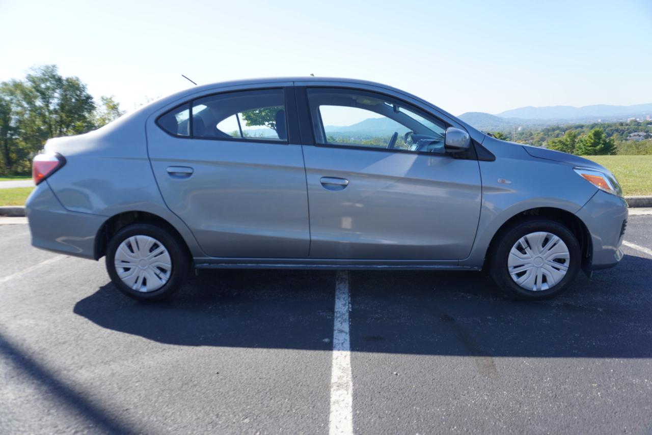 Mitsubishi Mirage G4 LE CVT 2022