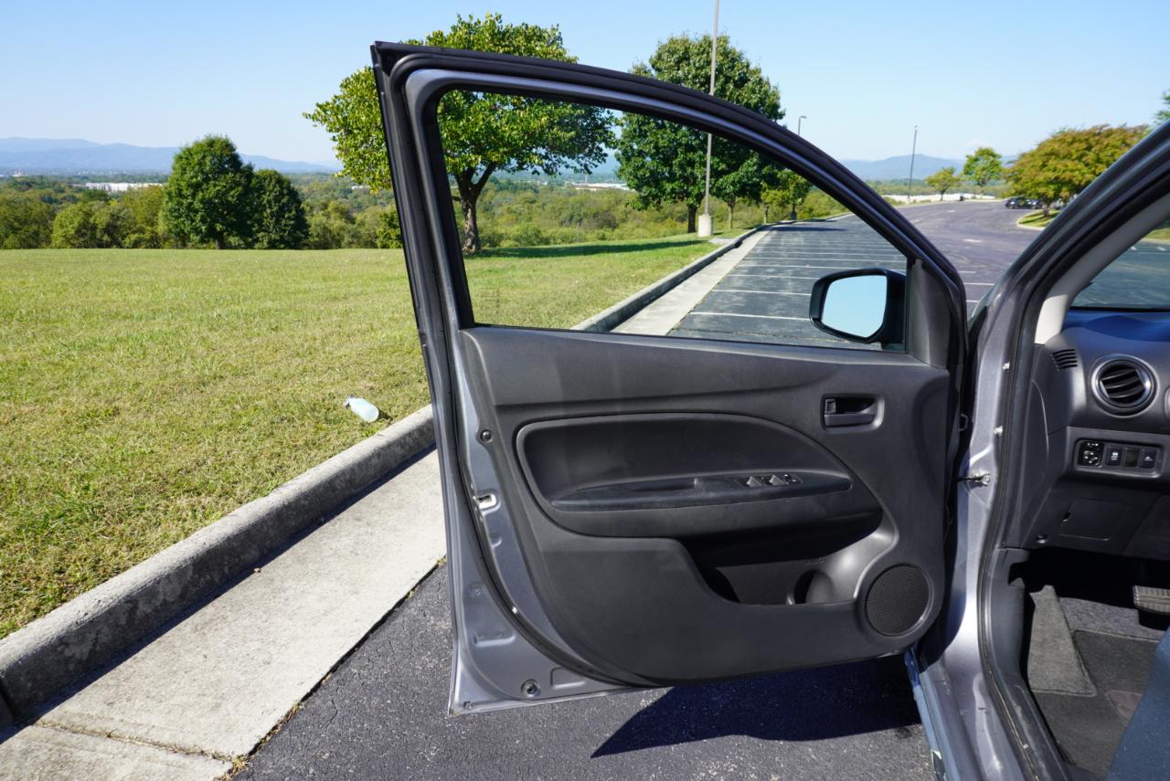 Mitsubishi Mirage G4 LE CVT 2022