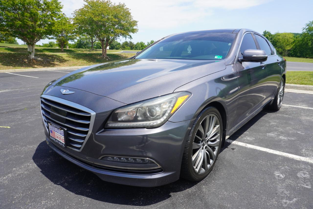 Hyundai Genesis 4dr Sdn V8 5.0L RWD 2015