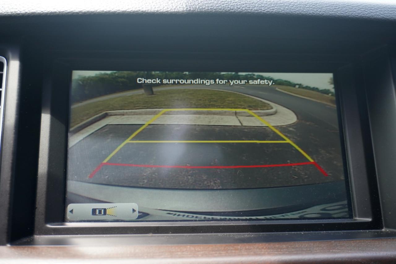 Hyundai Genesis 4dr Sdn V8 5.0L RWD 2015