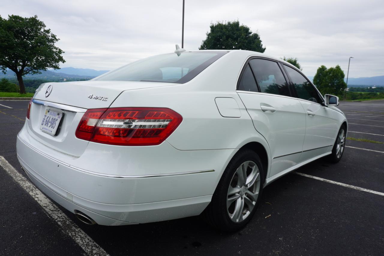Mercedes-Benz E-Class 4dr Sdn E 350 Sport 4MATIC 2011