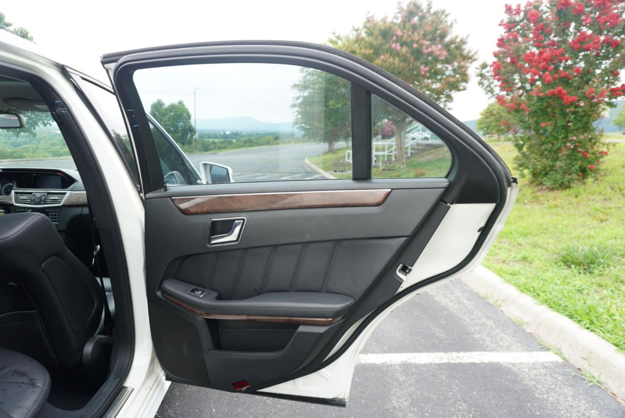 Mercedes-Benz E-Class 4dr Sdn E 350 Sport 4MATIC 2011