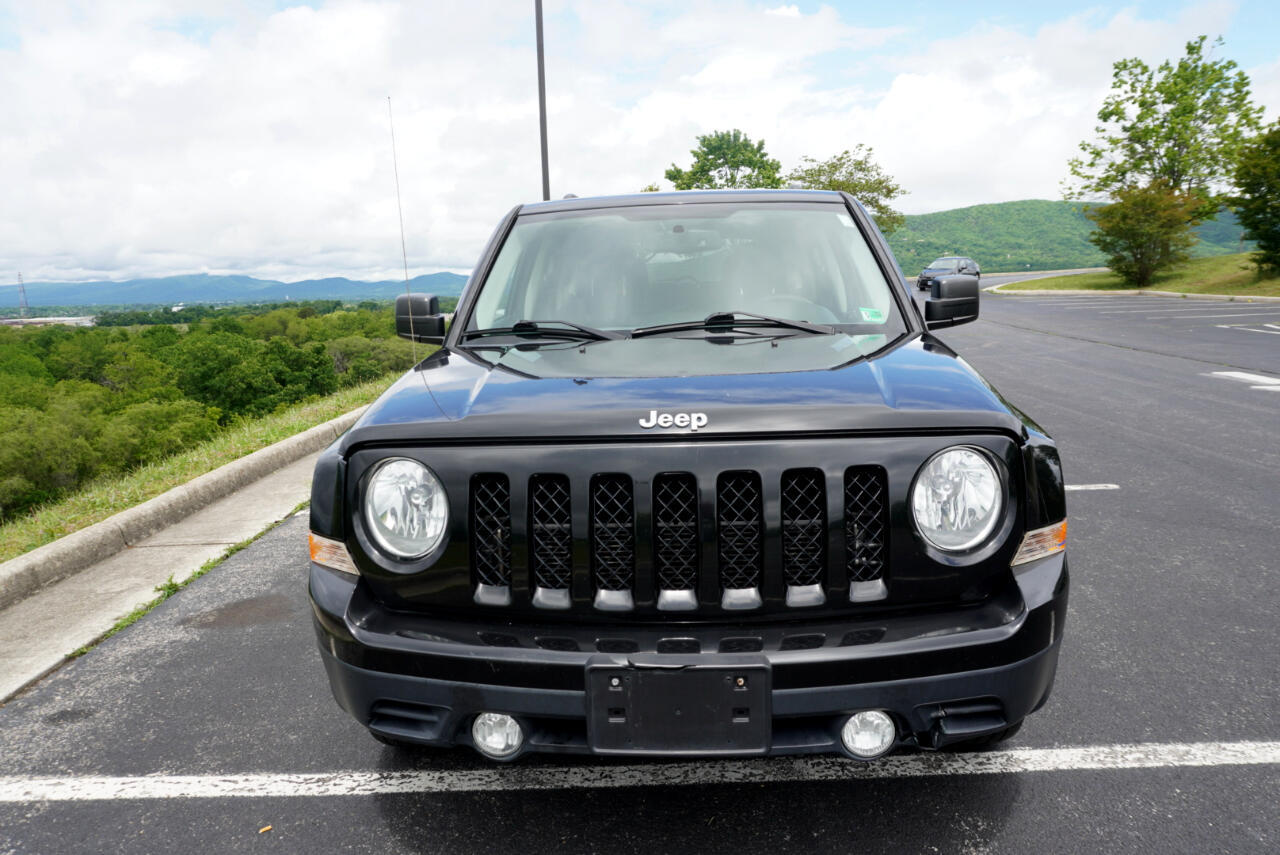 2016 Jeep Patriot Sport photo 2