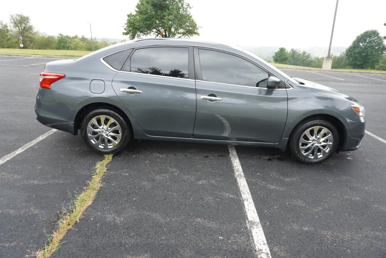 Nissan Sentra SV CVT 2017