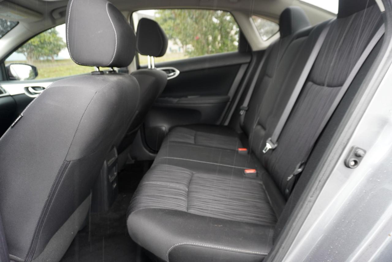 Nissan Sentra SV CVT 2017