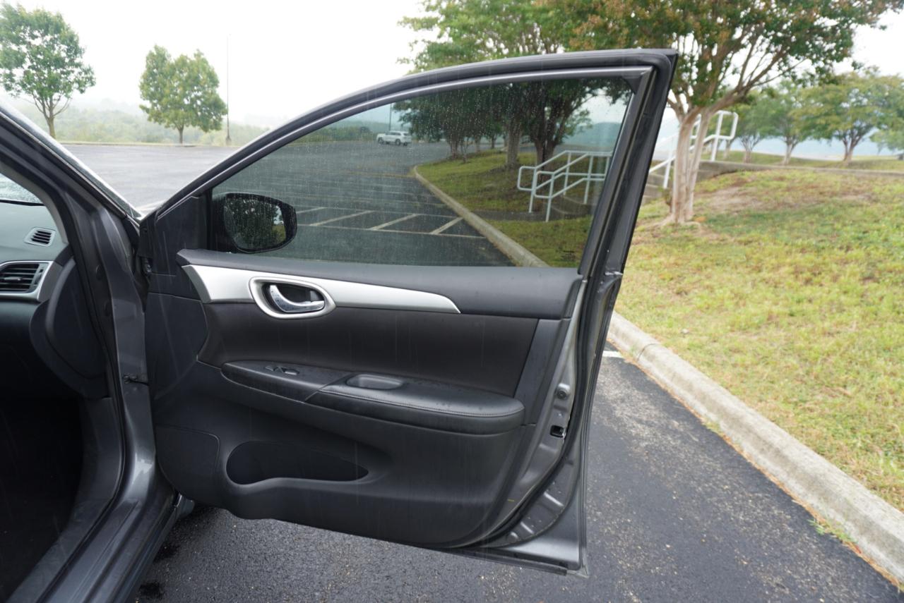Nissan Sentra SV CVT 2017
