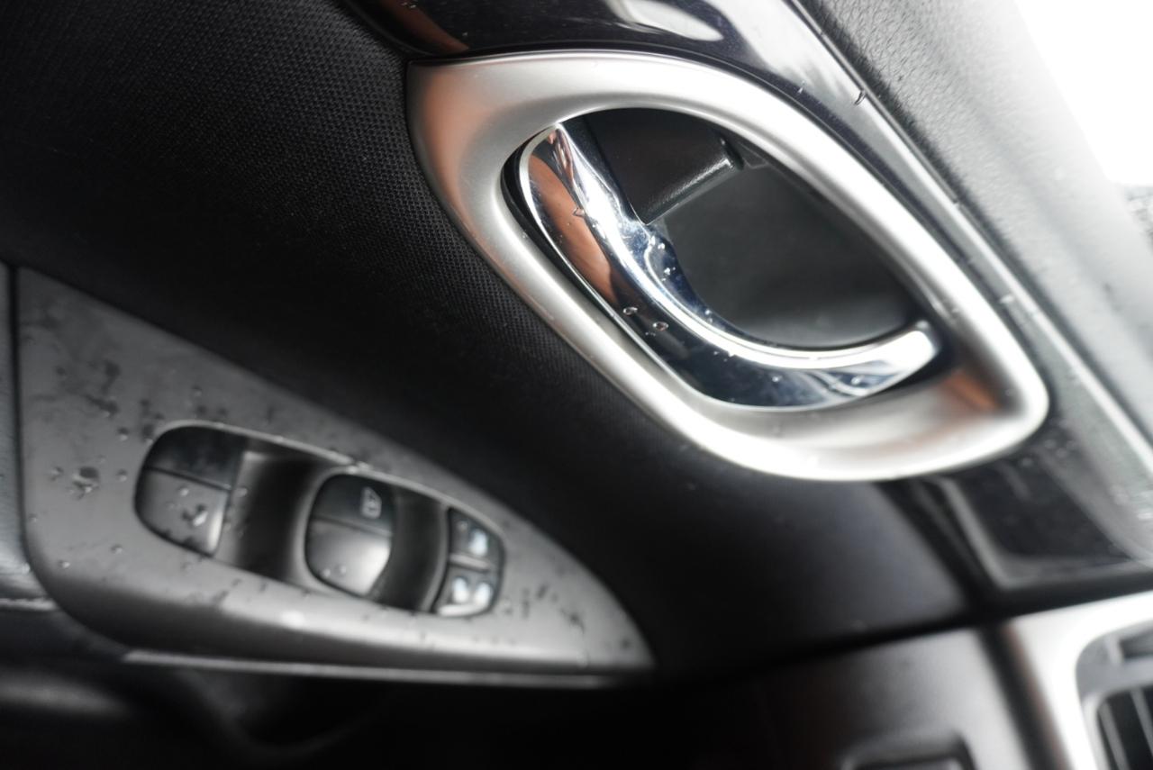 Nissan Sentra SV CVT 2017
