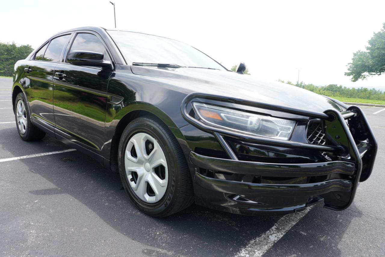 Ford Taurus  2016