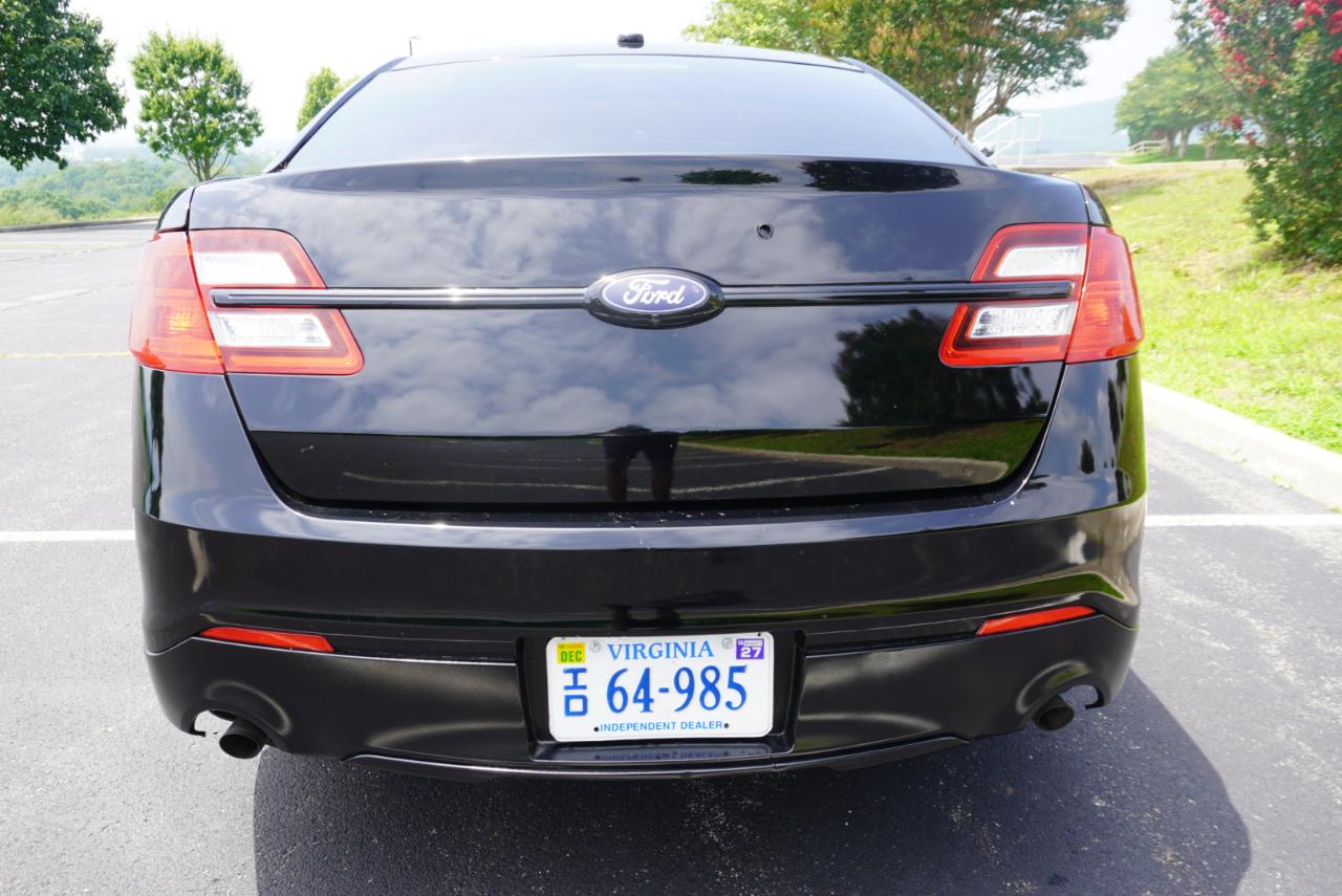 Ford Taurus  2016