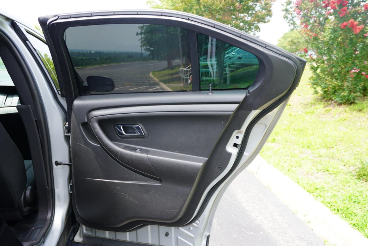 Ford Taurus  2016