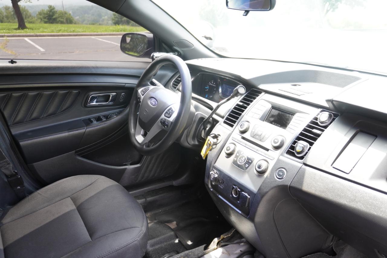 Ford Taurus  2016