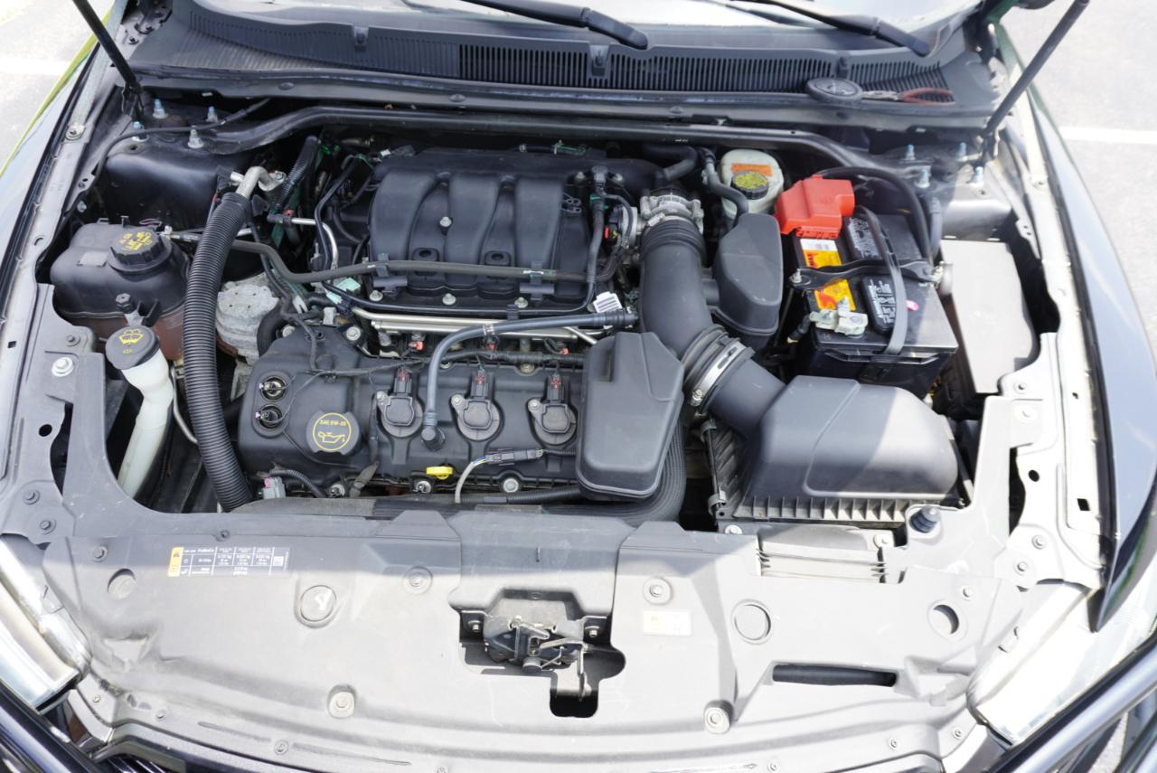 Ford Taurus  2016