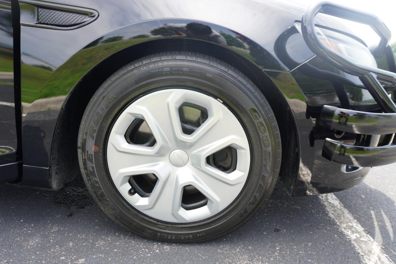 Ford Taurus  2016