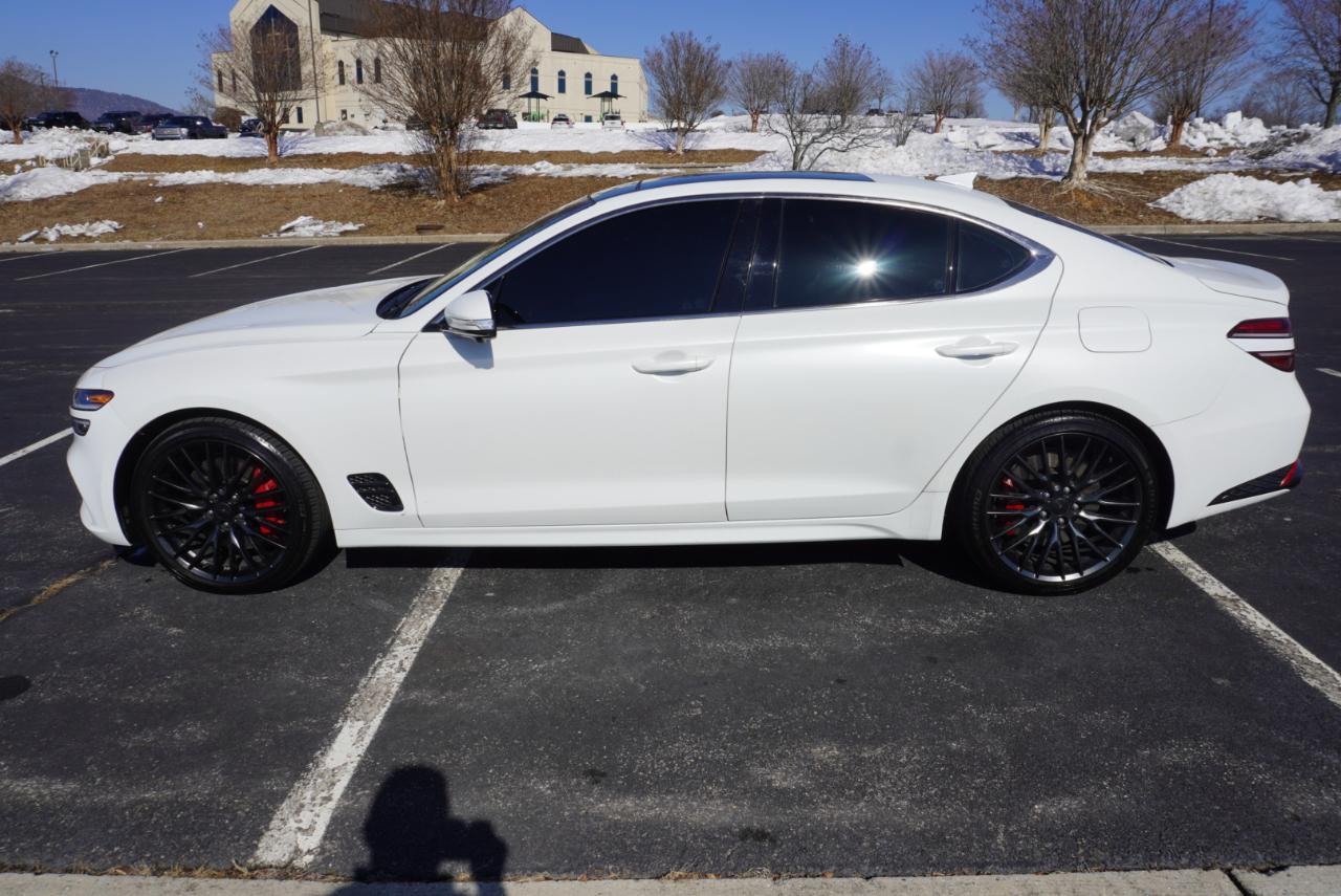 Genesis G70 3.3T Launch Edition 2022