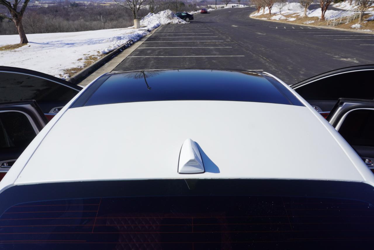 Genesis G70 3.3T Launch Edition 2022