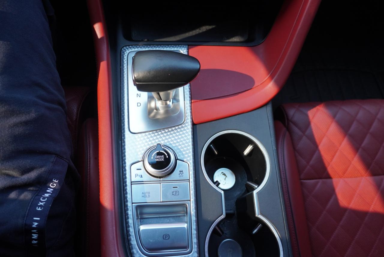 Genesis G70 3.3T Launch Edition 2022