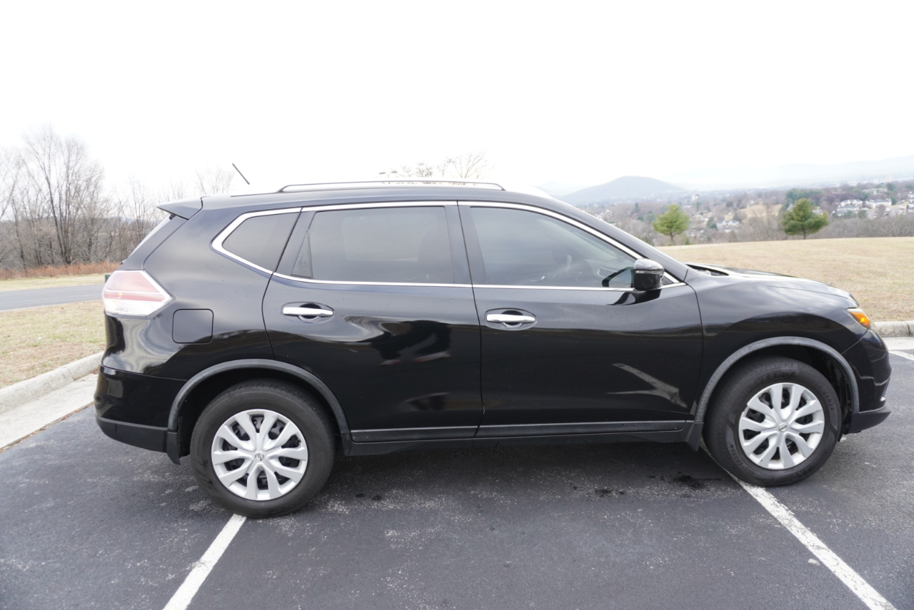 Nissan Rogue S 2WD 2016