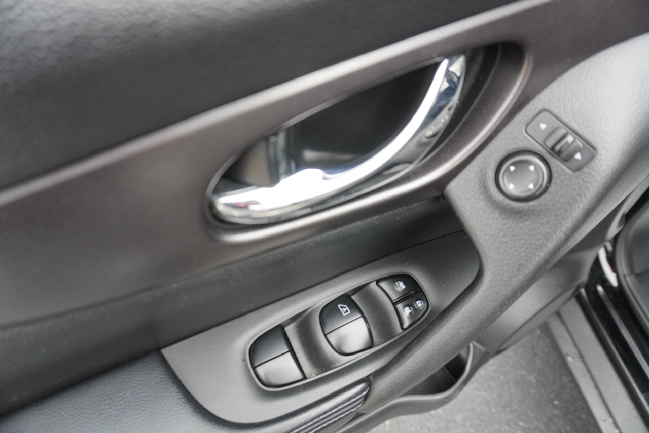 Nissan Rogue FWD 4dr S 2016