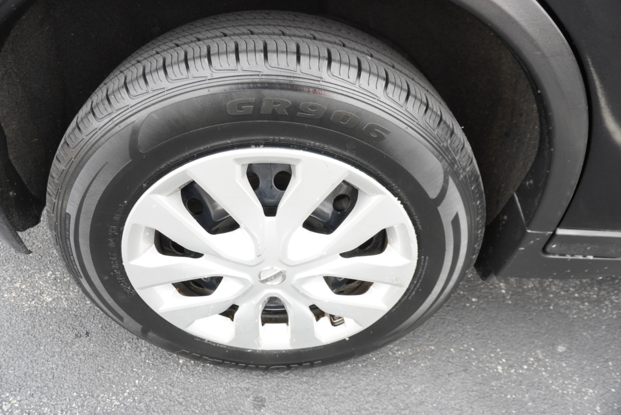 Nissan Rogue FWD 4dr S 2016