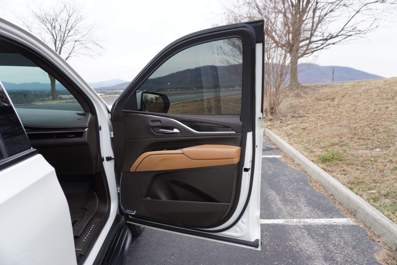 Cadillac Escalade ESV Sport AWD 2021