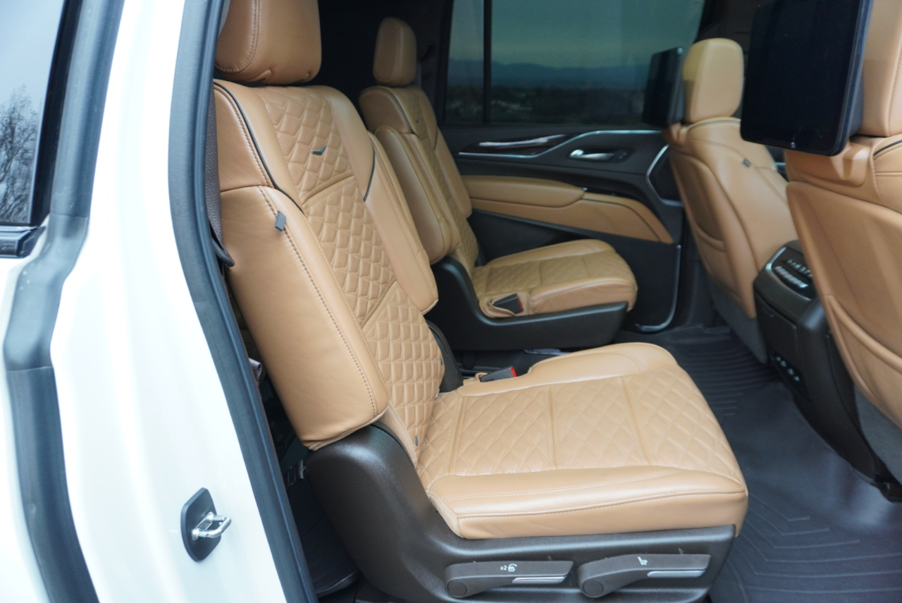 Cadillac Escalade ESV Sport AWD 2021