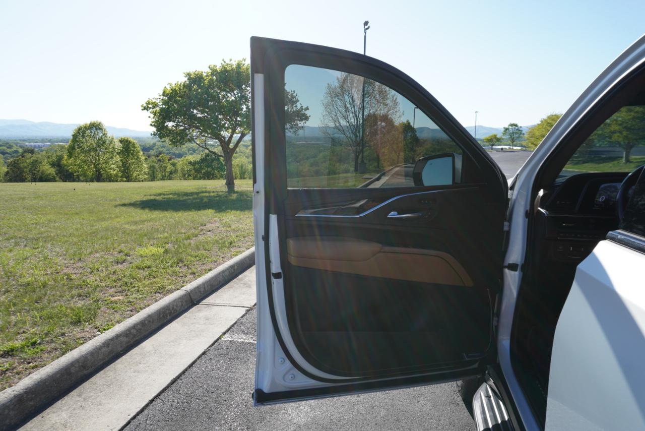 Cadillac Escalade ESV Sport AWD 2021