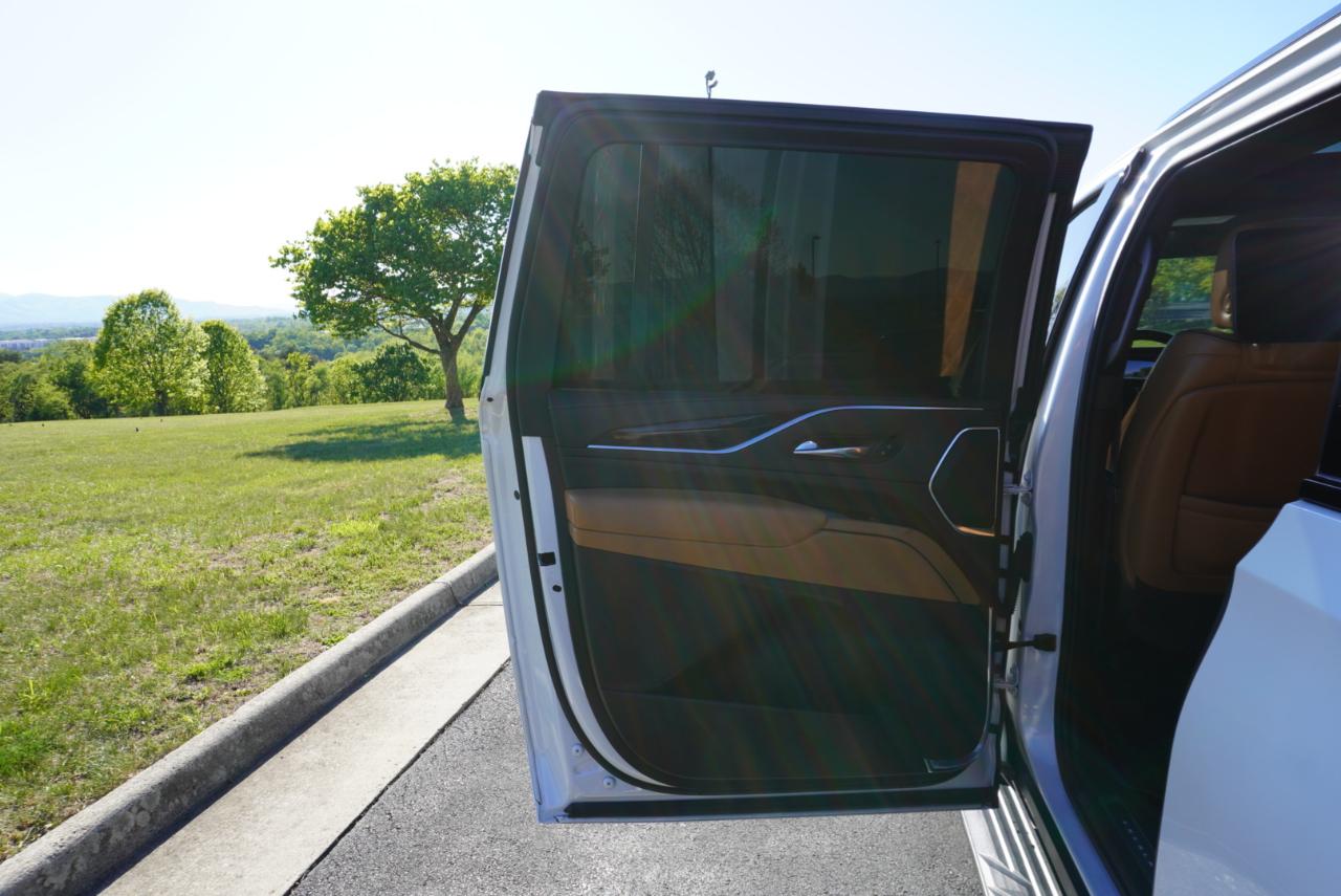 Cadillac Escalade ESV Sport AWD 2021