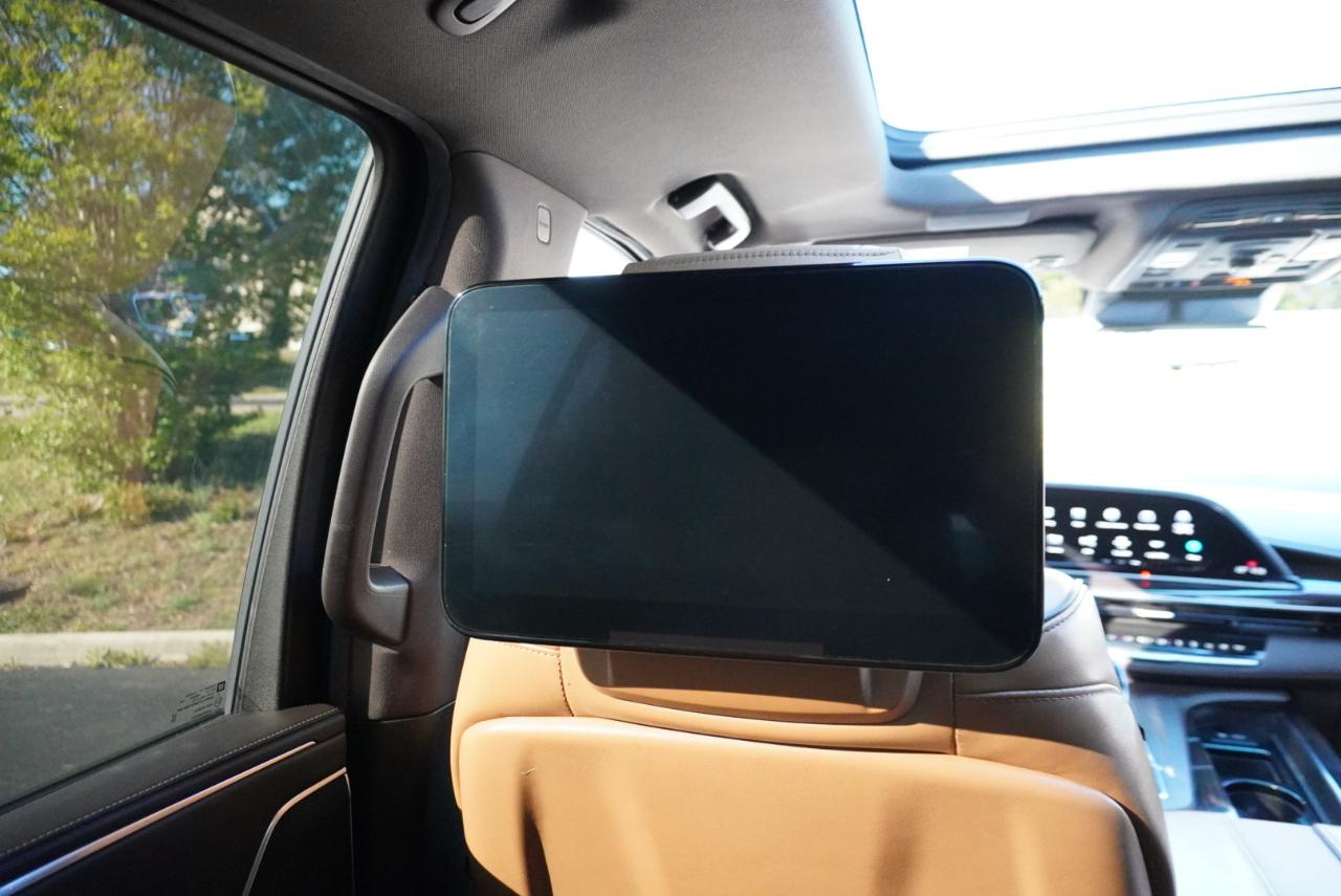 Cadillac Escalade ESV Sport AWD 2021