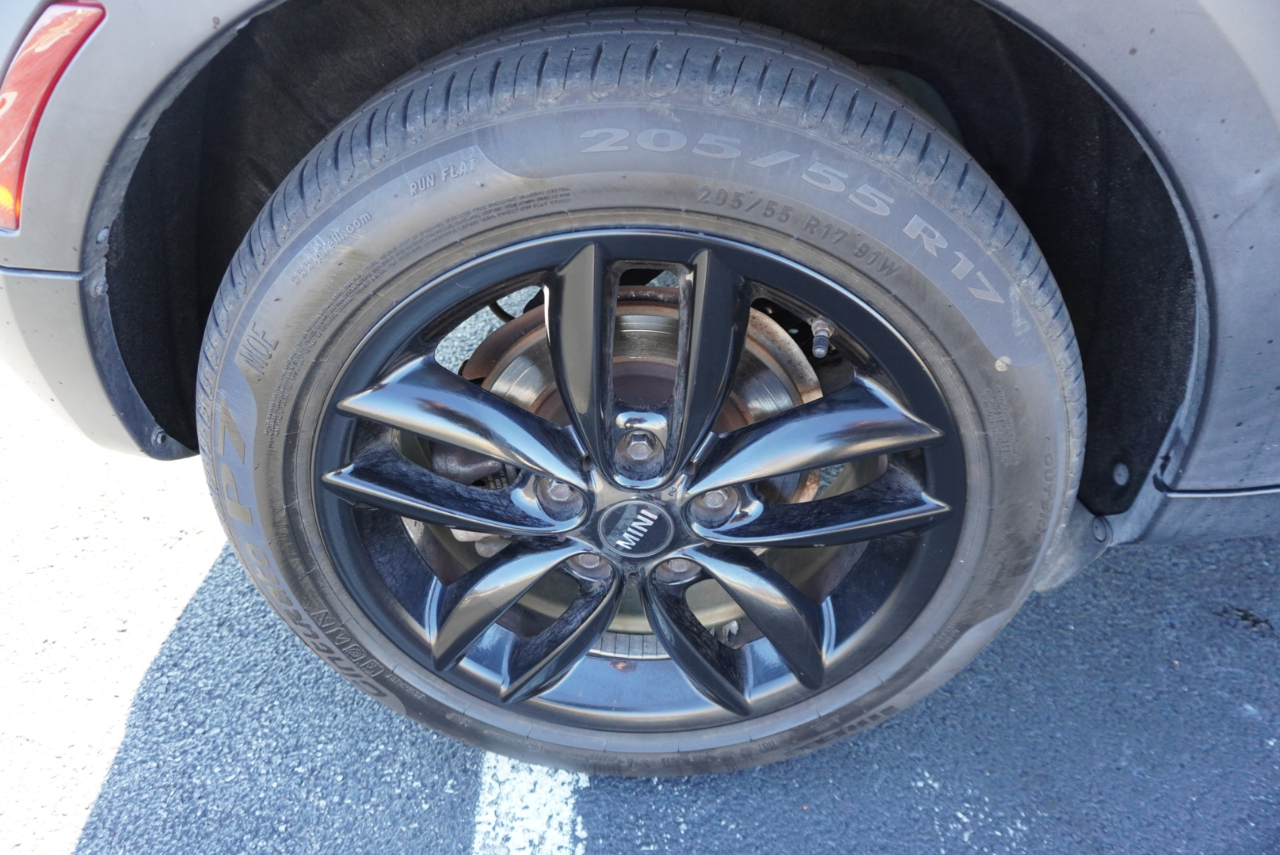 MINI Countryman Base 2011