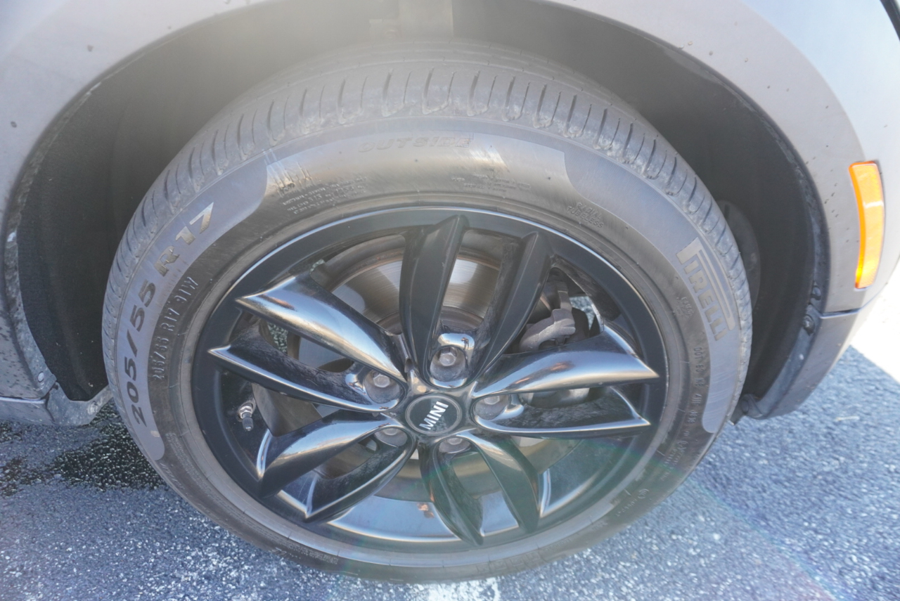 MINI Countryman Base 2011