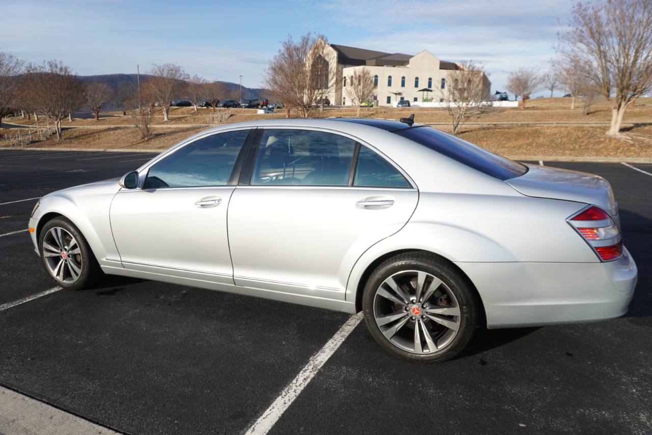 Mercedes-Benz S-Class S550 2008