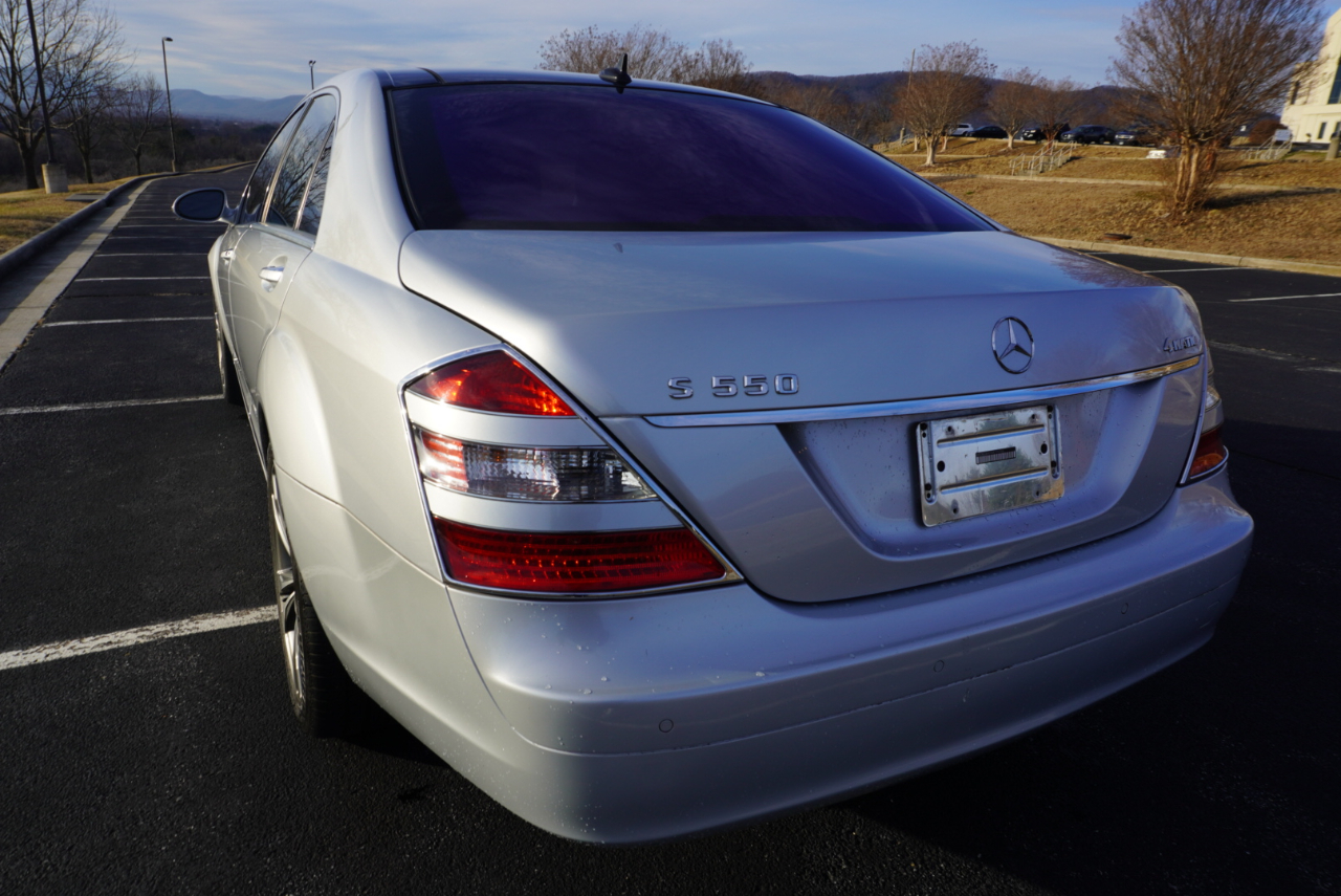 Mercedes-Benz S-Class S550 2008