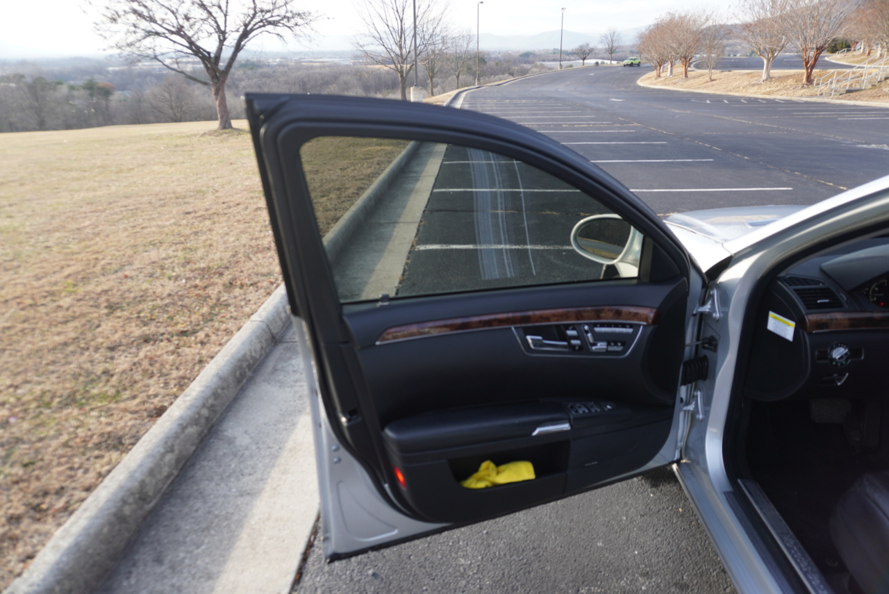 Mercedes-Benz S-Class S550 2008