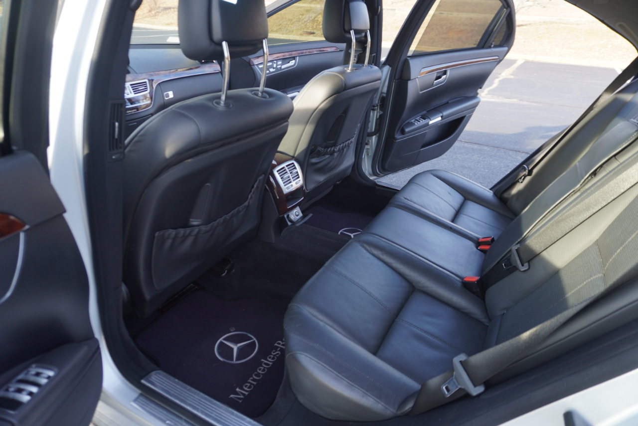 Mercedes-Benz S-Class S550 2008