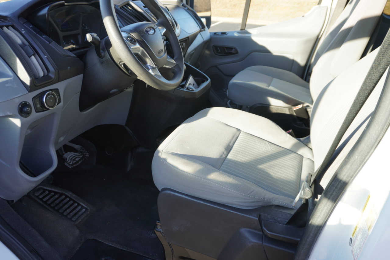 Ford Transit Wagon T-350 148" Low Roof XLT Swing-Out RH Dr 2017