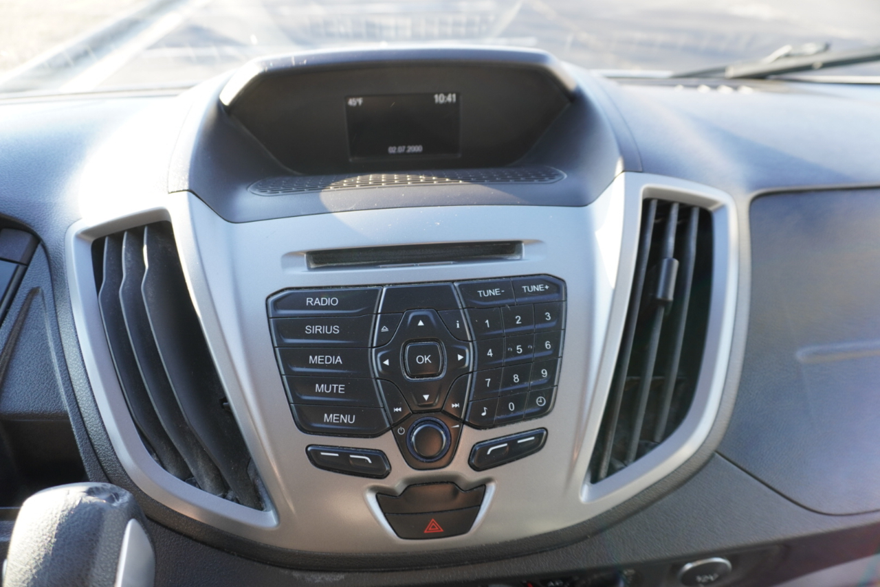 Ford Transit Wagon T-350 148" Low Roof XLT Swing-Out RH Dr 2017