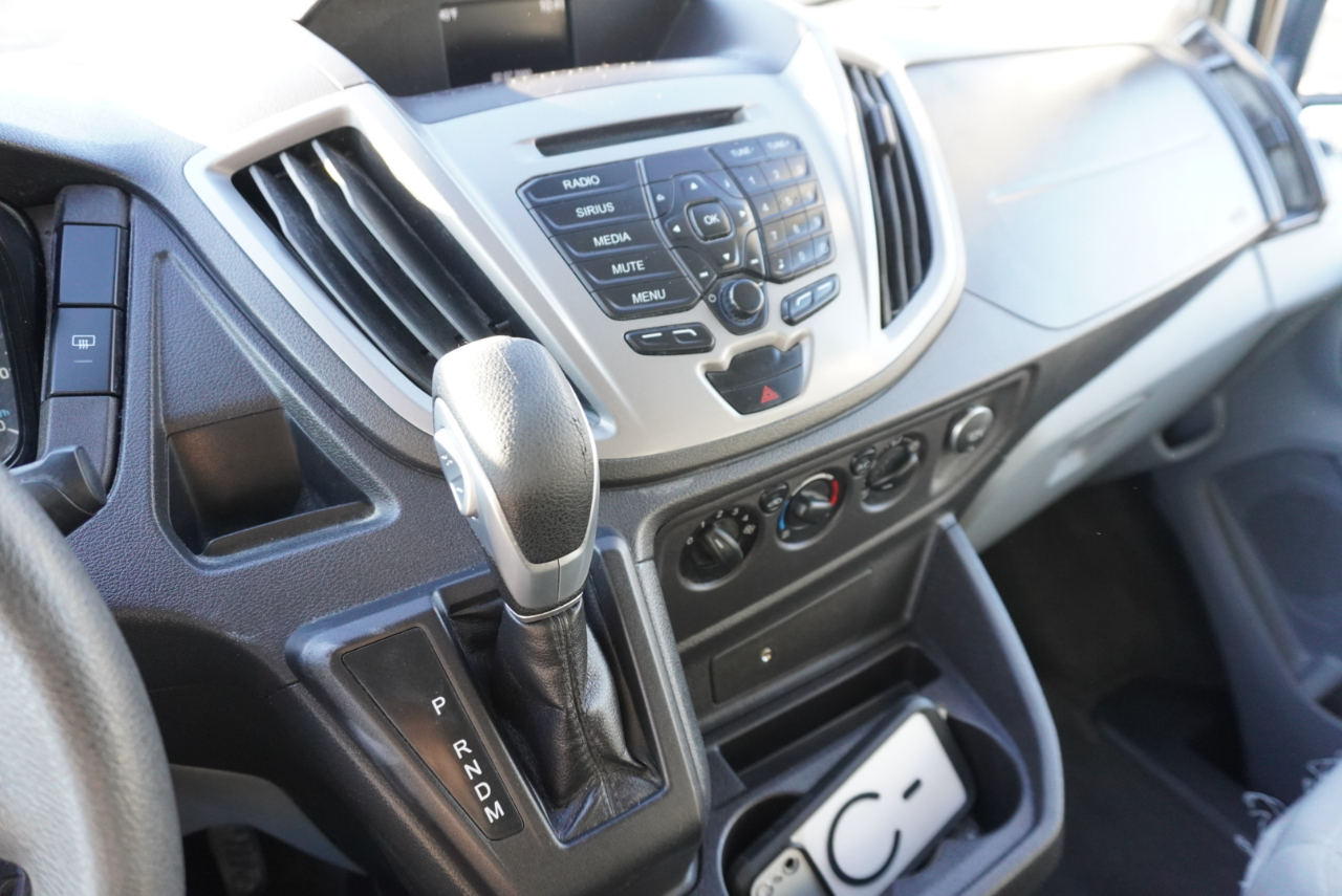 Ford Transit Wagon T-350 148" Low Roof XLT Swing-Out RH Dr 2017