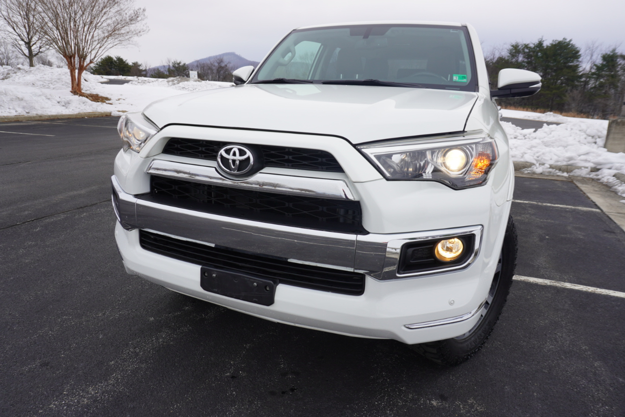 Toyota 4Runner Limited 4WD 2019