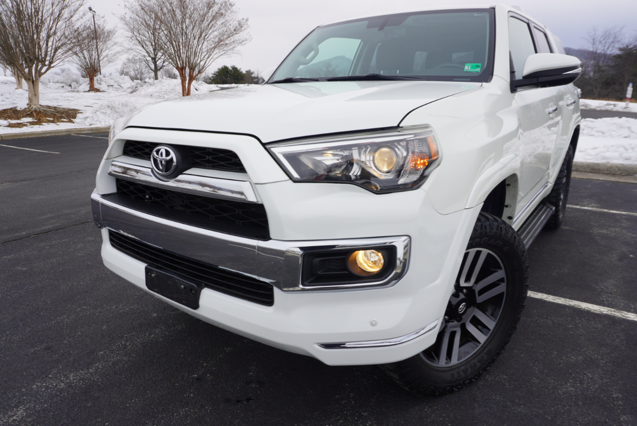Toyota 4Runner Limited 4WD 2019