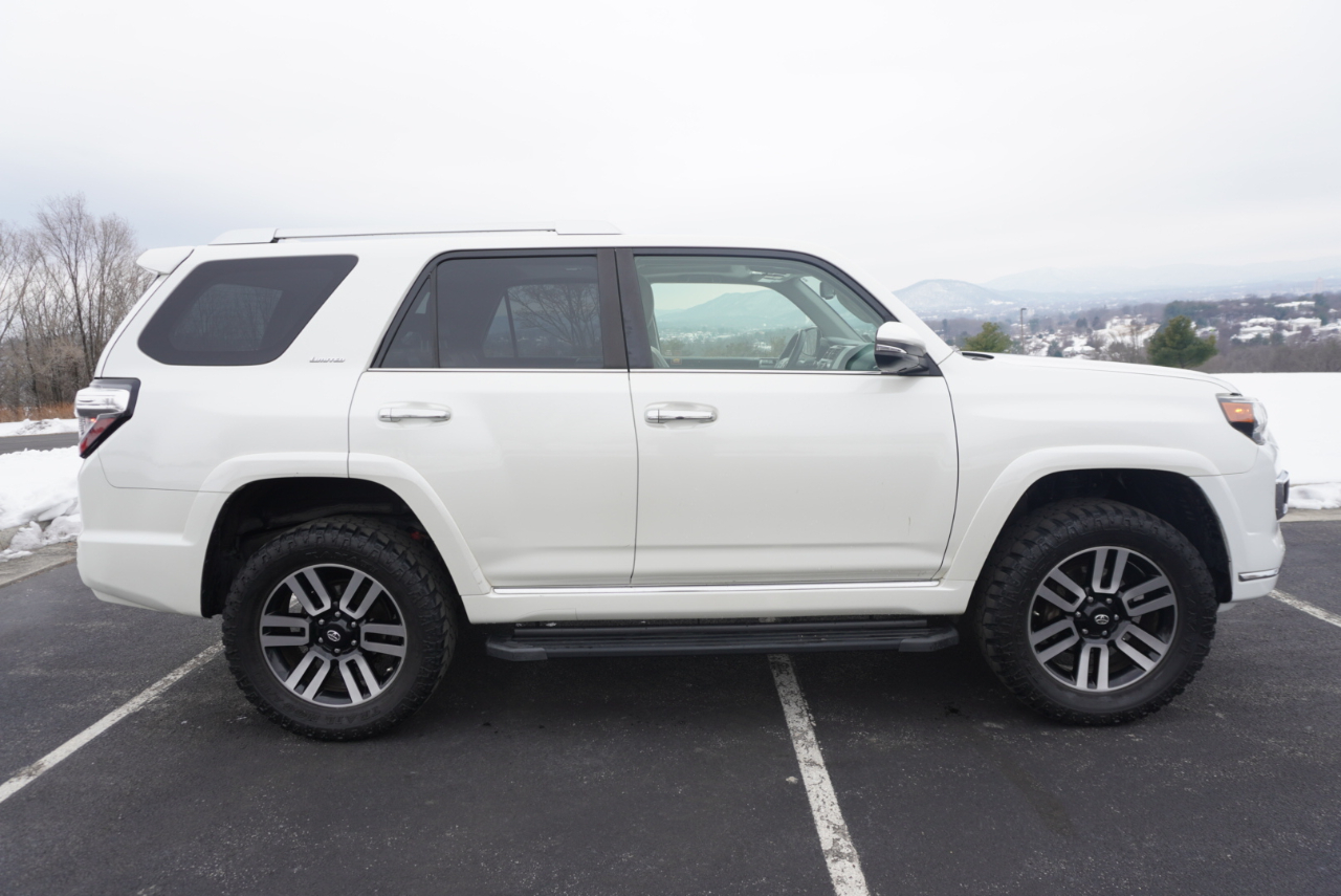 Toyota 4Runner Limited 4WD 2019