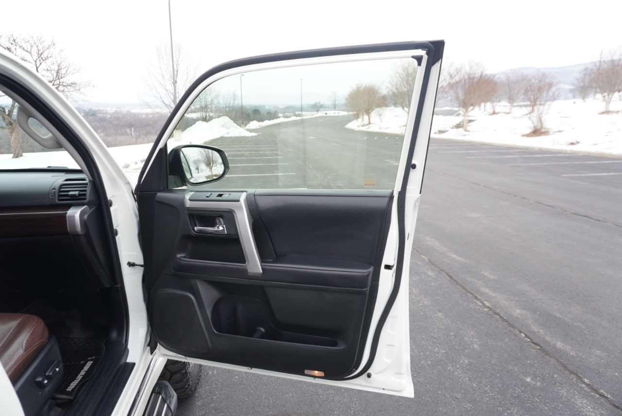 Toyota 4Runner Limited 4WD 2019