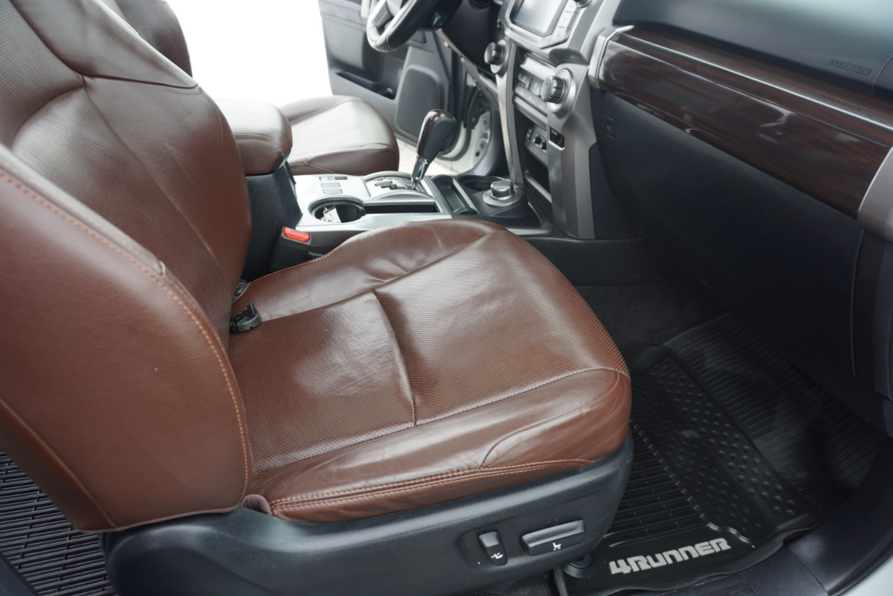 Toyota 4Runner Limited 4WD 2019