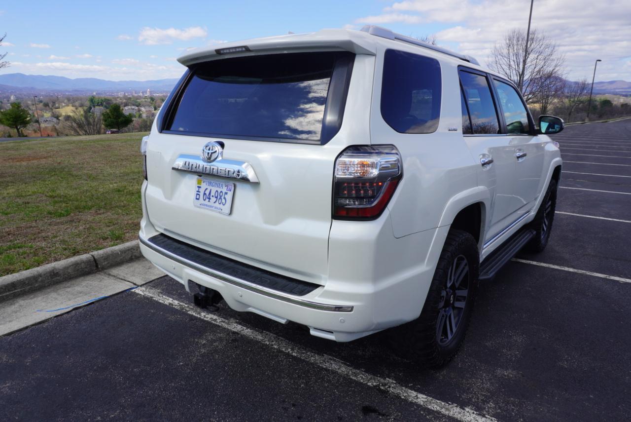 Toyota 4Runner Limited 4WD 2019