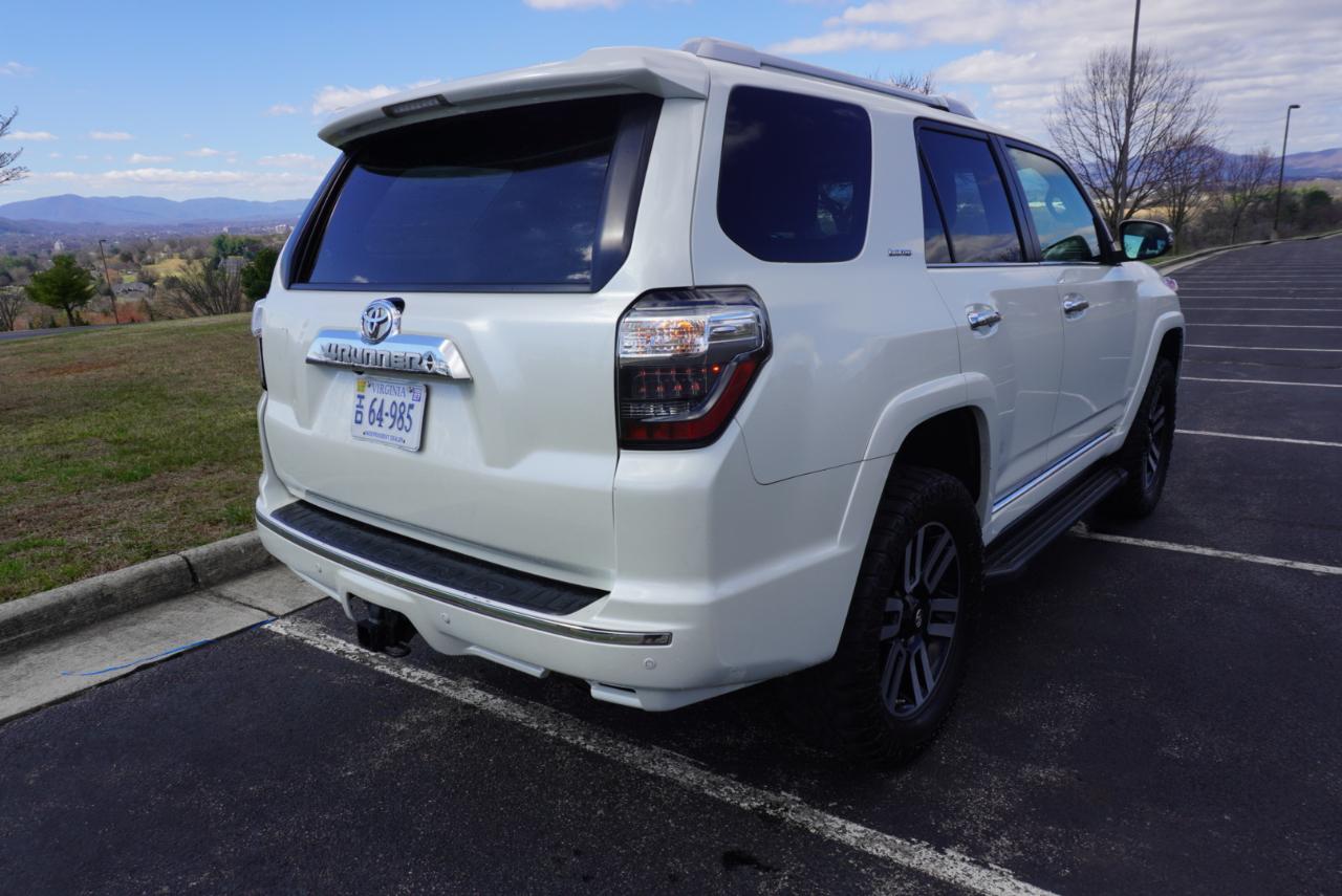 Toyota 4Runner Limited 4WD 2019